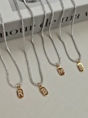 Riviera com pingente letra
