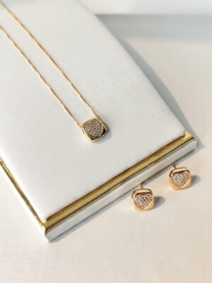 Conjunto quadrado corações