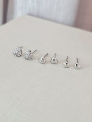 Trio de brincos corações