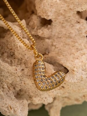 Colar coração cravejado